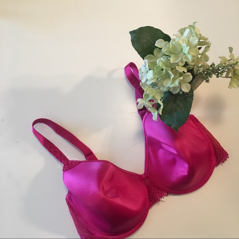 ✨Chantelle✨Icone Full Coverage TShirt Bra (36DDD)
